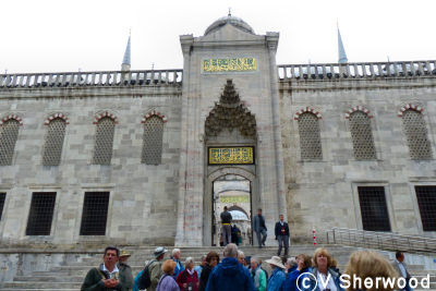 Istanbul - Blue Mosque entrance