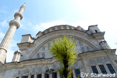 Istnabul Nuruosmaniye Mosque