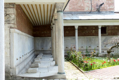 Istanbul - Hagia Sophia footbaths