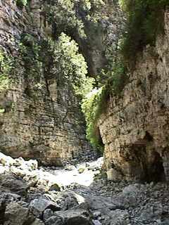 Imbros Gorge gets narrower