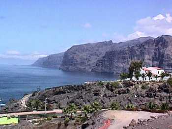 Los Gigantes cliffs